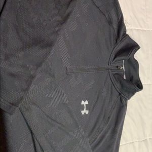 Men’s pullover size XL